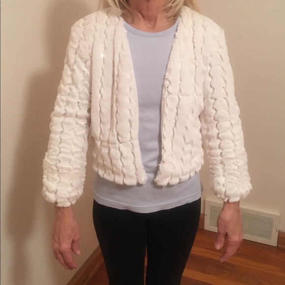 Day Trip Ivory Faux Fur Jckwtt - Picture 7 of 7